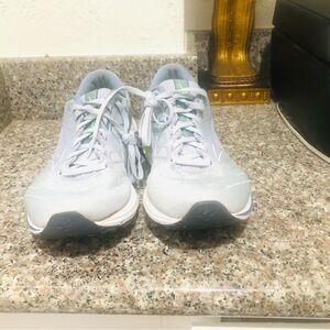 Oasis White Athletic Shoes